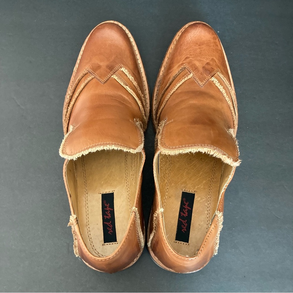 Red Tape Man Shoes |Color Light Brown |Size 9 | Pre-Owned Good Condition - Picture 9 of 11